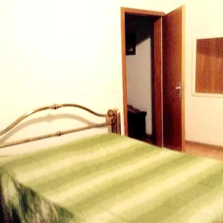 One Bedroom Appartement With Wifi At Locarno アパート *